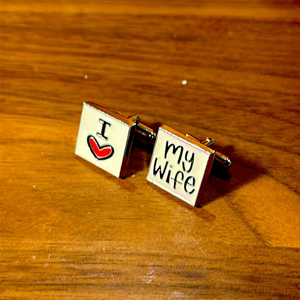 “I Love My Wife” cuff links new no tags, fun gift 👔 🎁 great for wedding